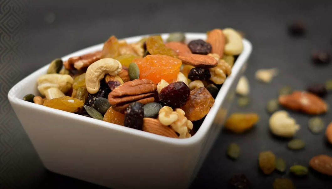 (250 Gram) Healthy Mixed Nuts with Dried Fruits Snack مخلوطة صحية