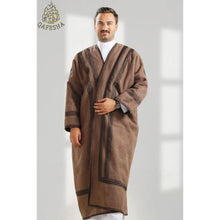 Load image into Gallery viewer, Embroide man&#39;s Farwa Bisht Coat Protect From Cold Long Jacket فروة رجالية مخمل
